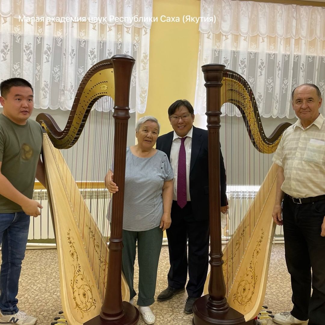 Арфы “Американка”. Две дамы из Чикаго впервые вступили на якутскую землю