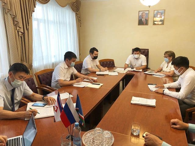 Мэр Якутска Евгений Григорьев: "Заверяю всех родителей – все 77 первоклашек будут устроены"