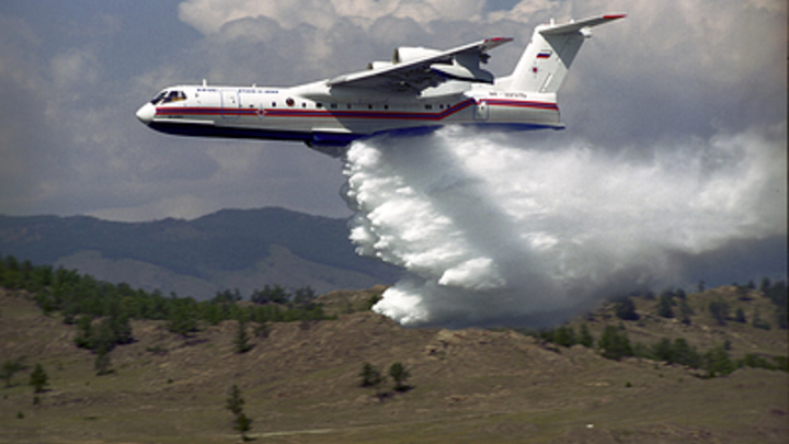 Два самолёта Бе-200ЧС МЧС России направлены в Якутию для ликвидации природных пожаров