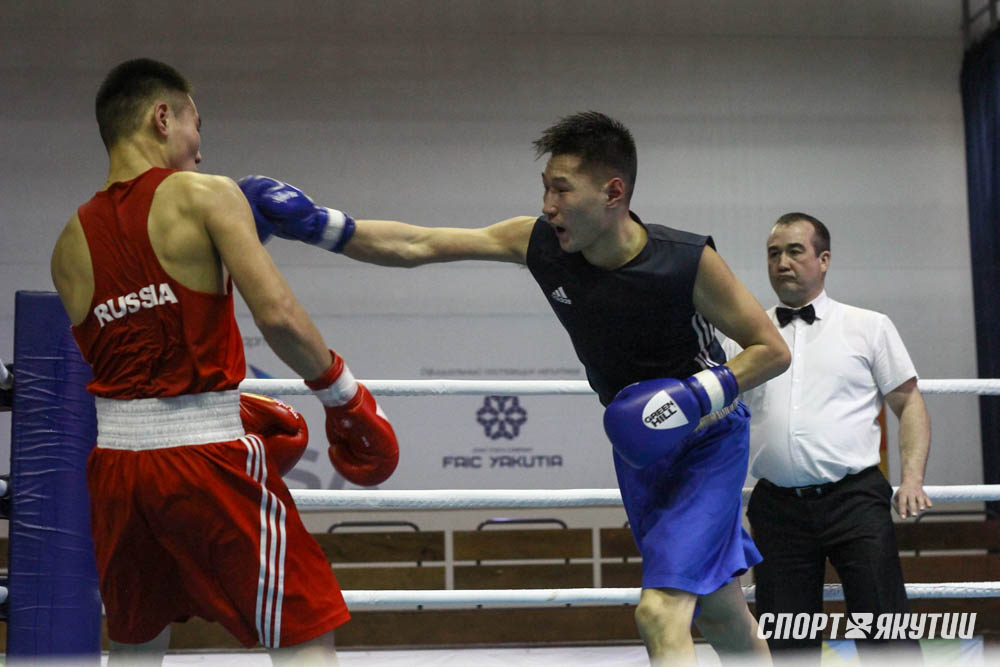Боксеры из трех регионов отказались принять участие на турнире в Якутске из-за задержки рейса