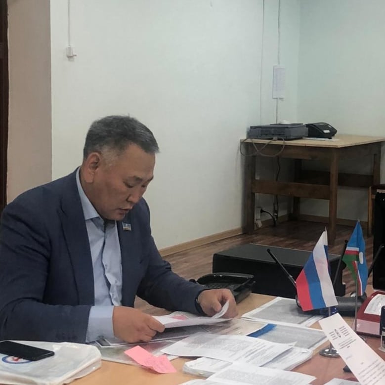 "В отставку по "коррупционным" делам не ухожу", - министр экологии Якутии Сахамин Афанасьев