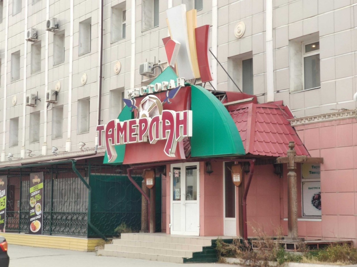 Мэрия Якутска требует снести летнюю веранду ресторана «Тамерлан»