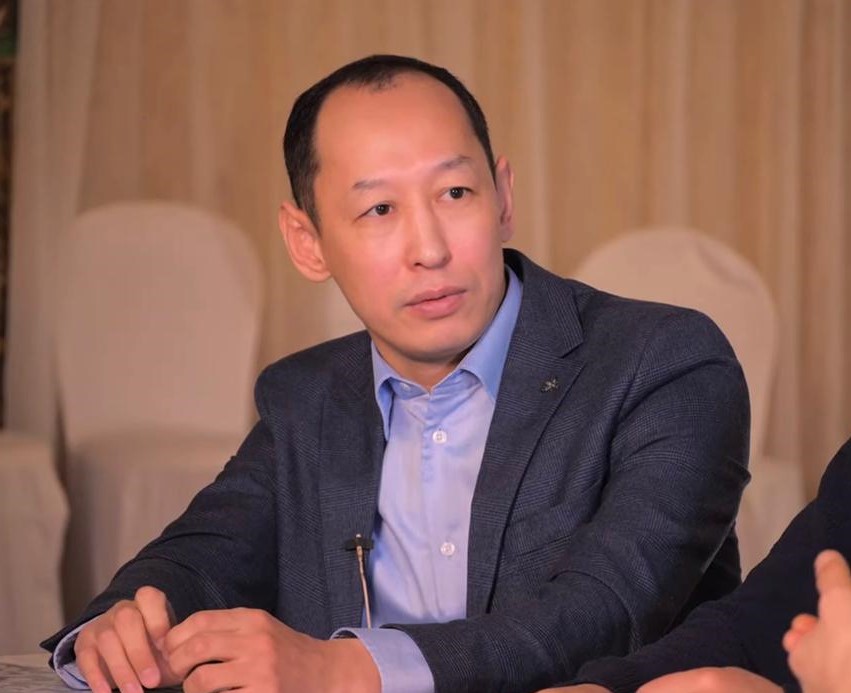 Биир дойдулаахпыт Василий Николаев  Солоҕон баһаарыгар көмөтүн ыытта