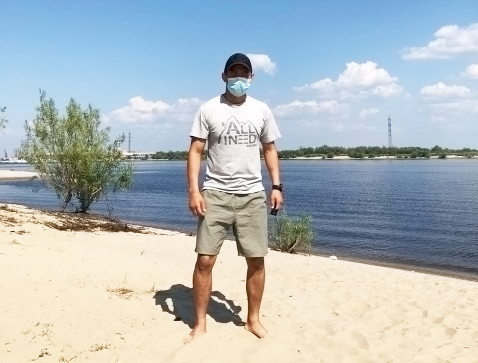 В Якутске боец ОМОН спас жизнь утопающему мужчине