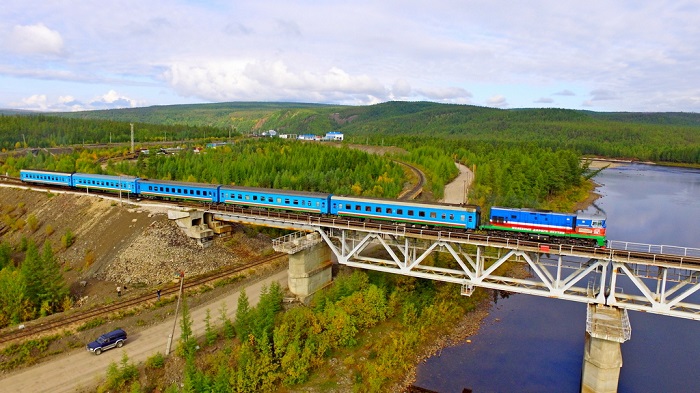 Назначены дополнительные вагоны  беспересадочного сообщения из  Нижнего Бестяха до  Иркутска, Владивостока и Благовещенска.