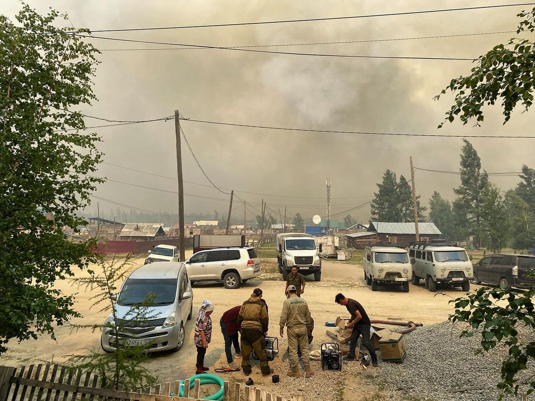 Прокуратура Якутии: В Бясь-Кюеле огнем повреждено 15 жилых домов и хозяйственных построек