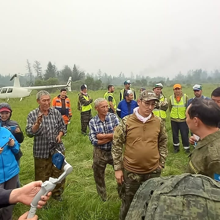Руководитель "Якутлесресурса" разместил чужое обращение к "диванным аналитегам", рассуждающим о лесных пожарах