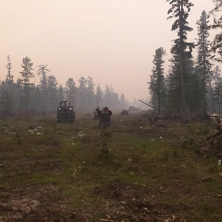 Сложная лесопожарная обстановка сохраняется на территории 12 районов Якутии