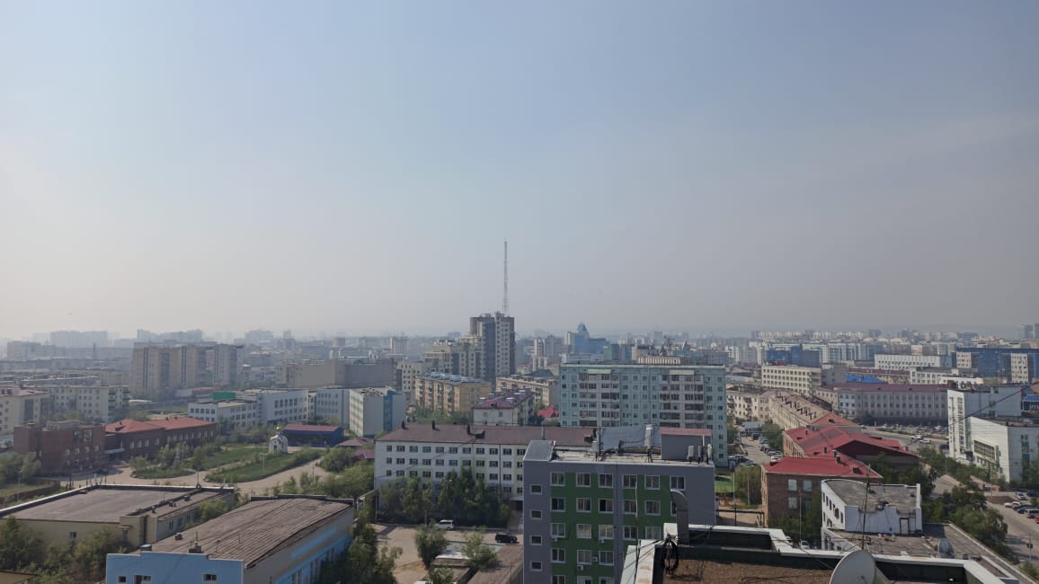 Погода: дым, кратковременные дожди и ветер