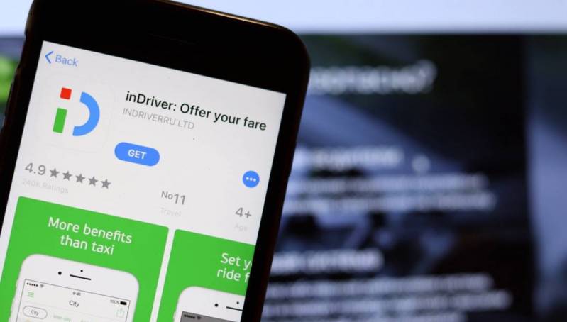 "Все плотнее сжимается кольцо контроля". В Якутии налоговики взялись за водителей "Индрайвера"
