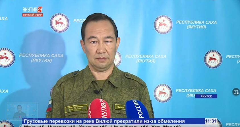 Айсен Николаев: "Работодатели при сильном задымлении могут сокращать рабочие дни и предоставлять выходные"