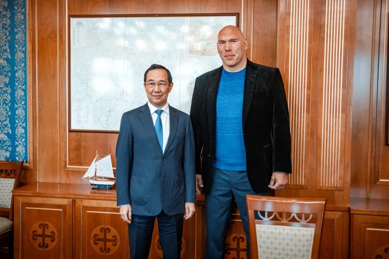 Айсен Николаев и Николай Валуев обсудили вопросы лесовосстановления, санаторно-курортного лечения и восстановления Бясь-Кюеля