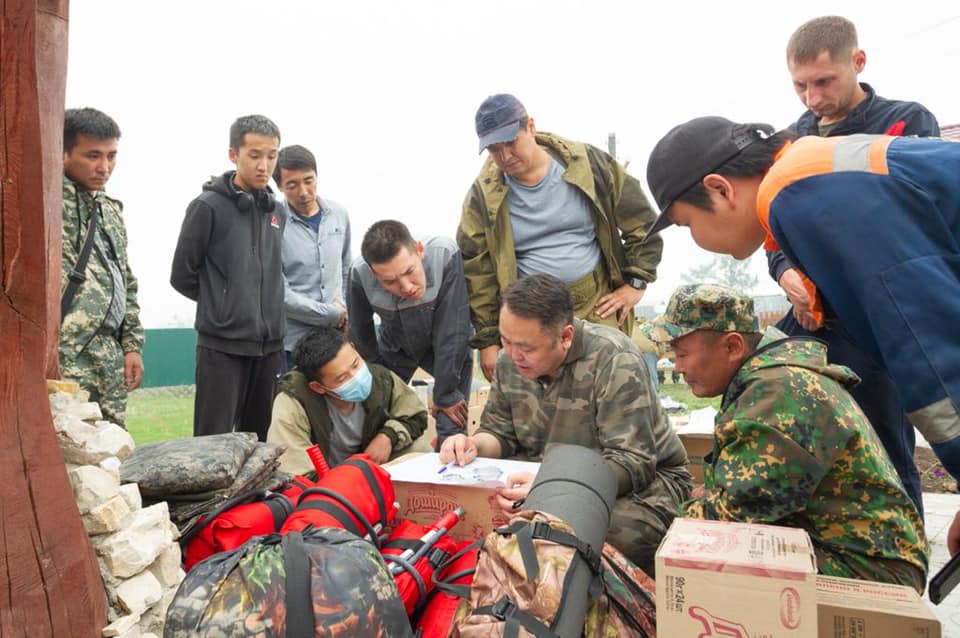 Депутаты в борьбе с огнем