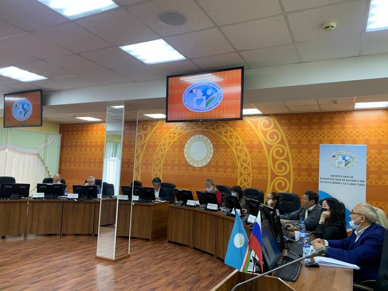Комиссия ЦИК Якутии не нашла достаточных оснований для снятия кандидата в депутаты Госдумы от "Яблока"