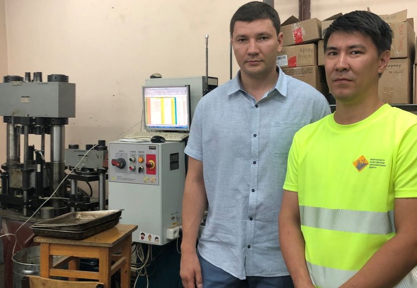 Качество дорог в Якутске проверяют в лаборатории