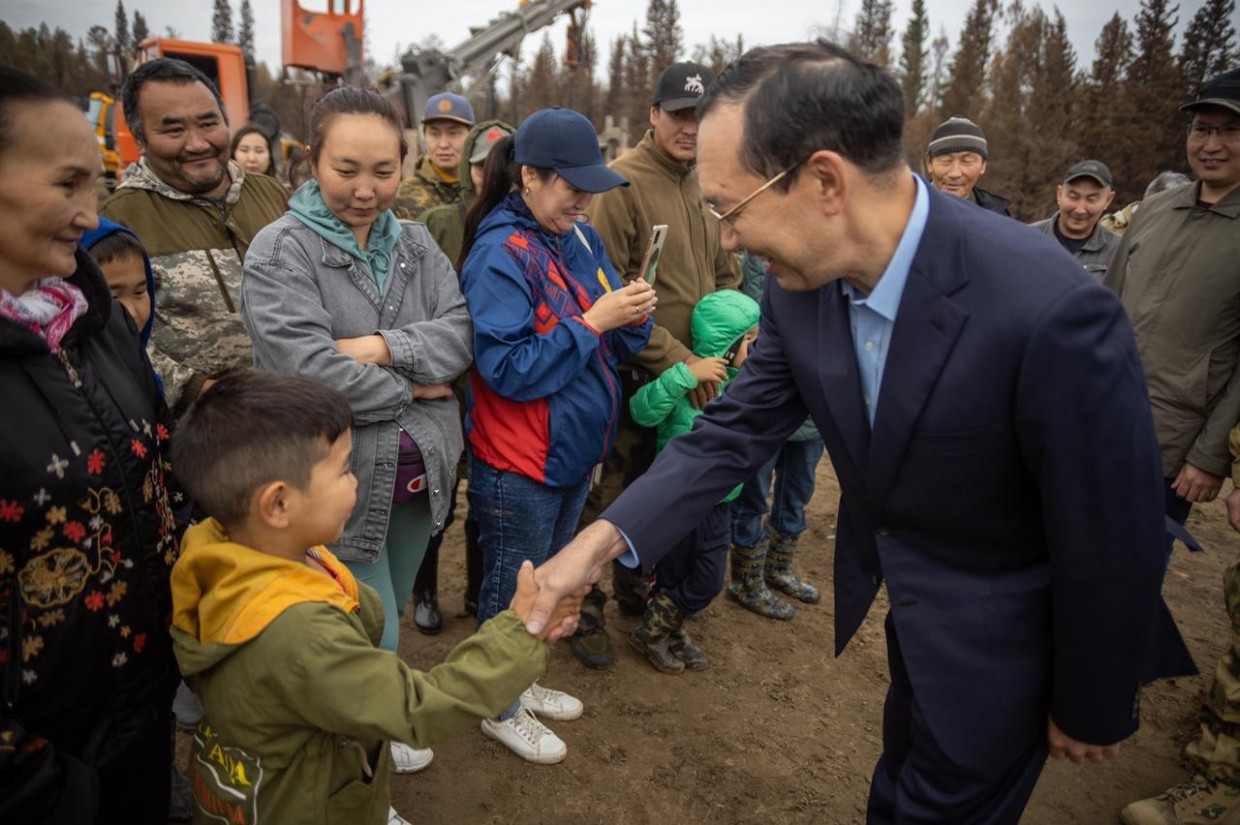 В селе Бясь-Кюёль установлены сваи первого жилого дома для пострадавших вследствие лесного пожара