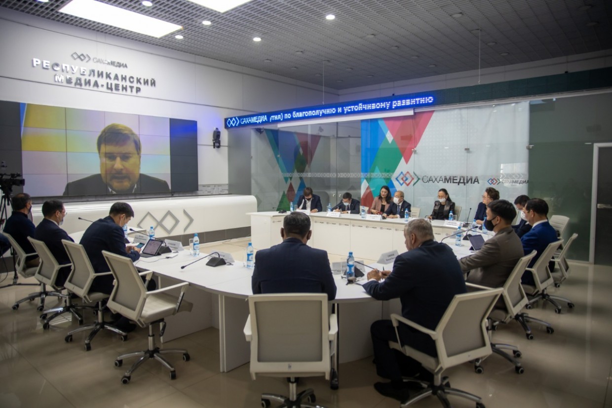 Под руководством Айсена Николаева проведено первое заседание Совета по благополучию и устойчивому развитию Якутии