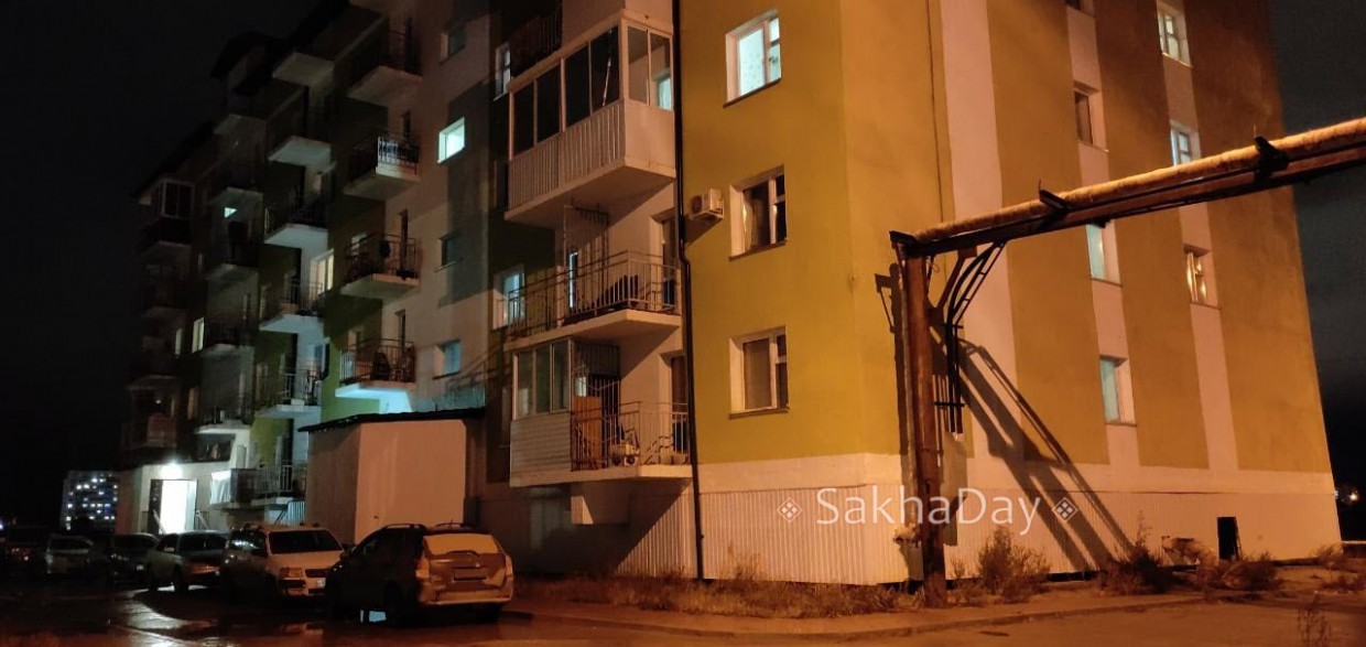 Жильцы дома по улице Билибина в Якутске неделю сидят без отопления