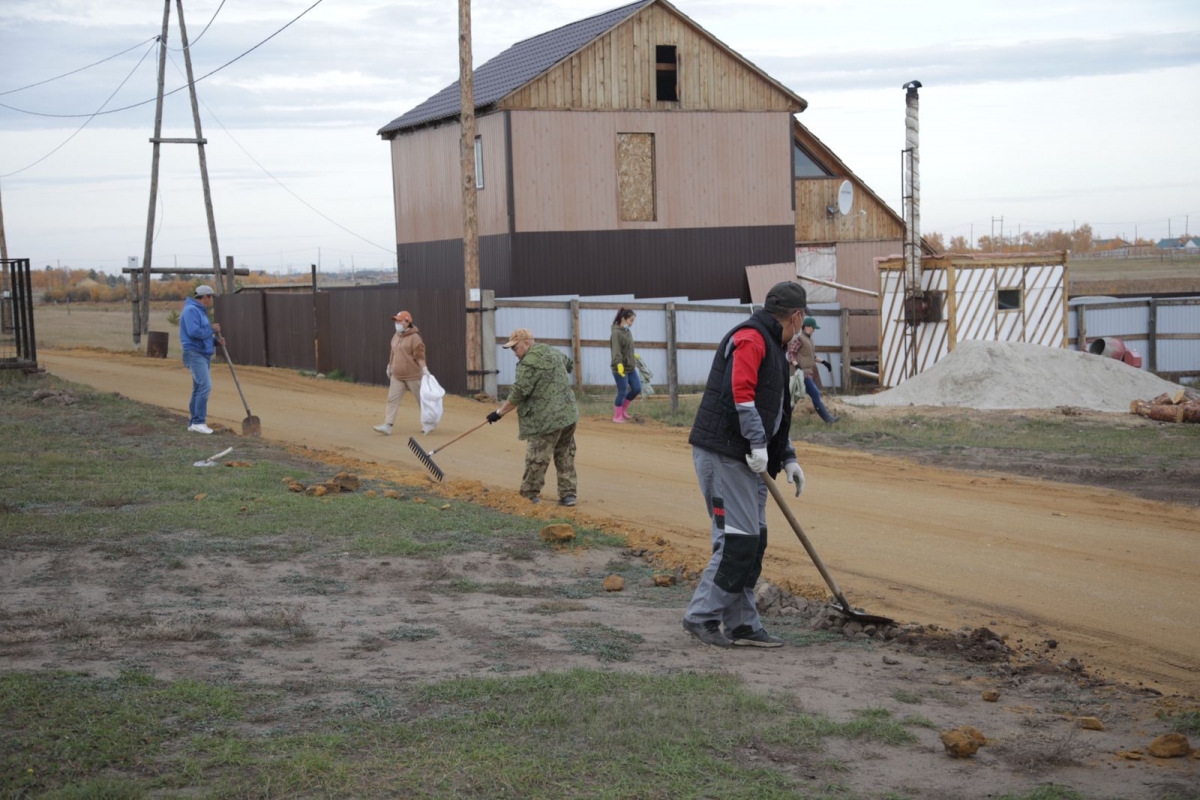 Инициативные жители микрорайона «Тускул» Автодорожного округа Якутска провели субботник
