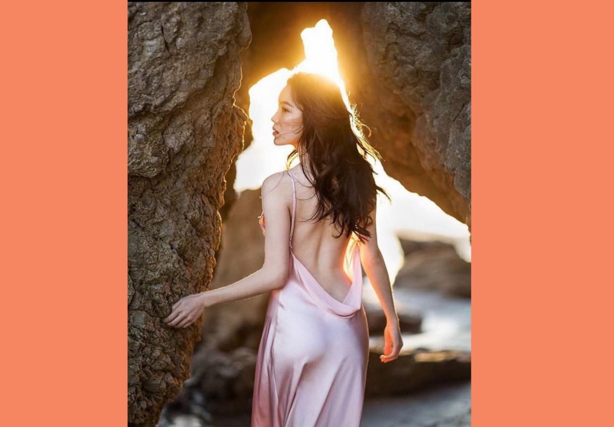 Модель из Якутии рассказала о том, что у нее месяц вымогают деньги