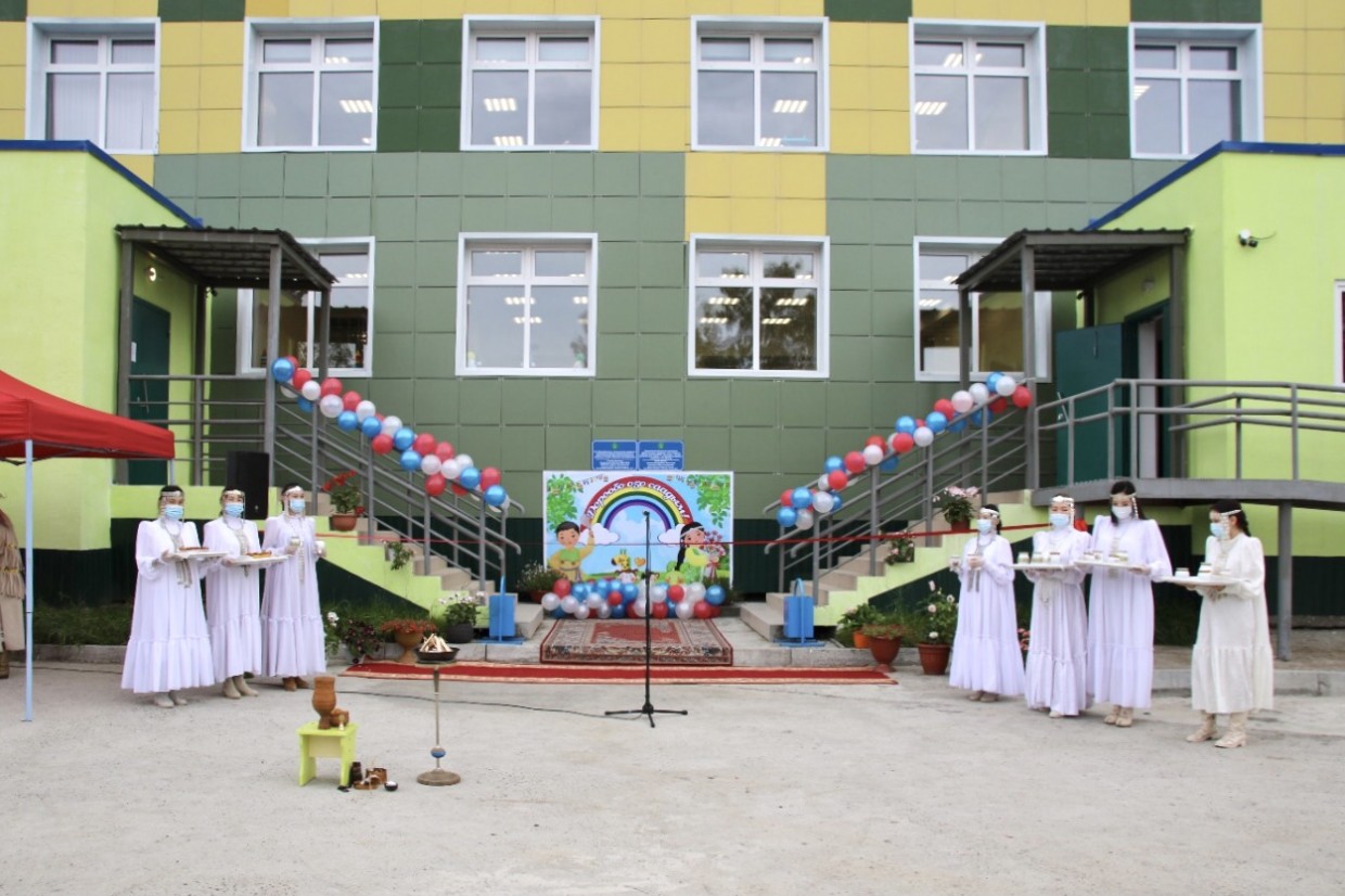 В Сунтаре открыли детский сад на 240 мест