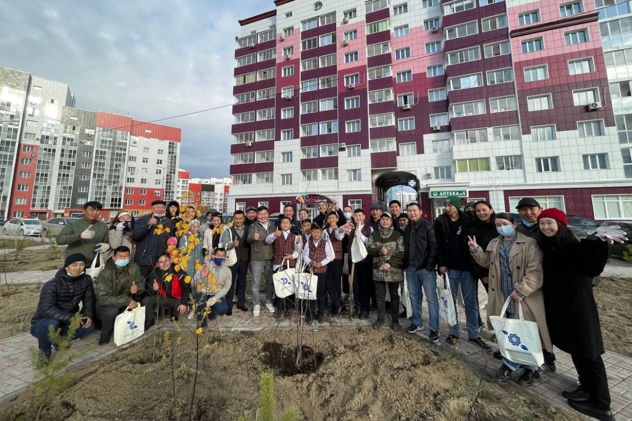 Николай Долгунов вместе с волонтерами АЭБ и предпринимателями поддержал акцию «Сохраним лес»