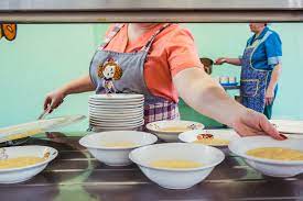 Качество питания в детских садах и школах города обсудили на постоянной комиссии Якутской городской Думы