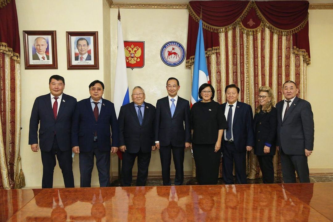 Айсен Николаев встретился с якутянами депутатами Госдумы