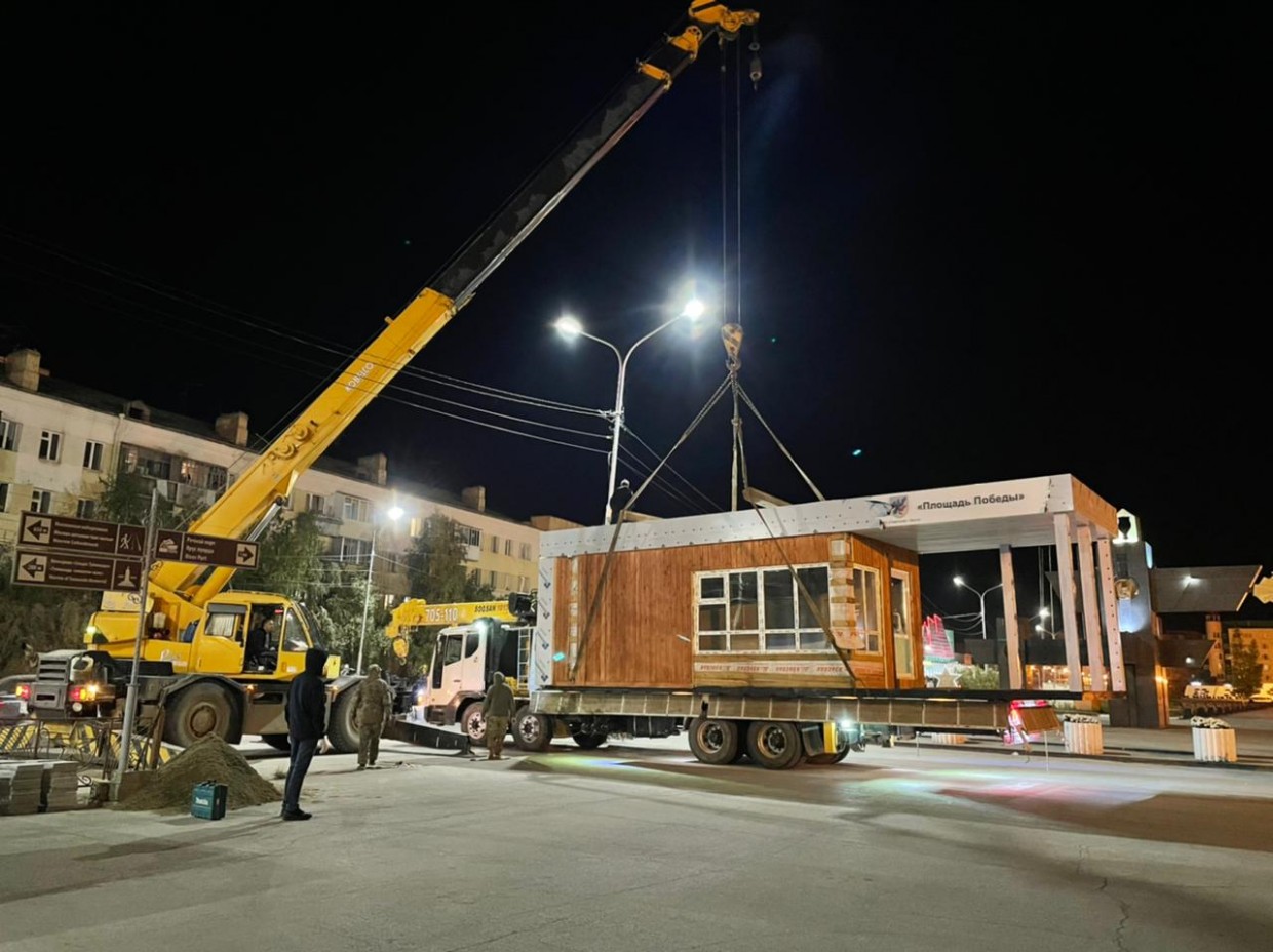 В Якутске построили 20 теплых автобусных остановок