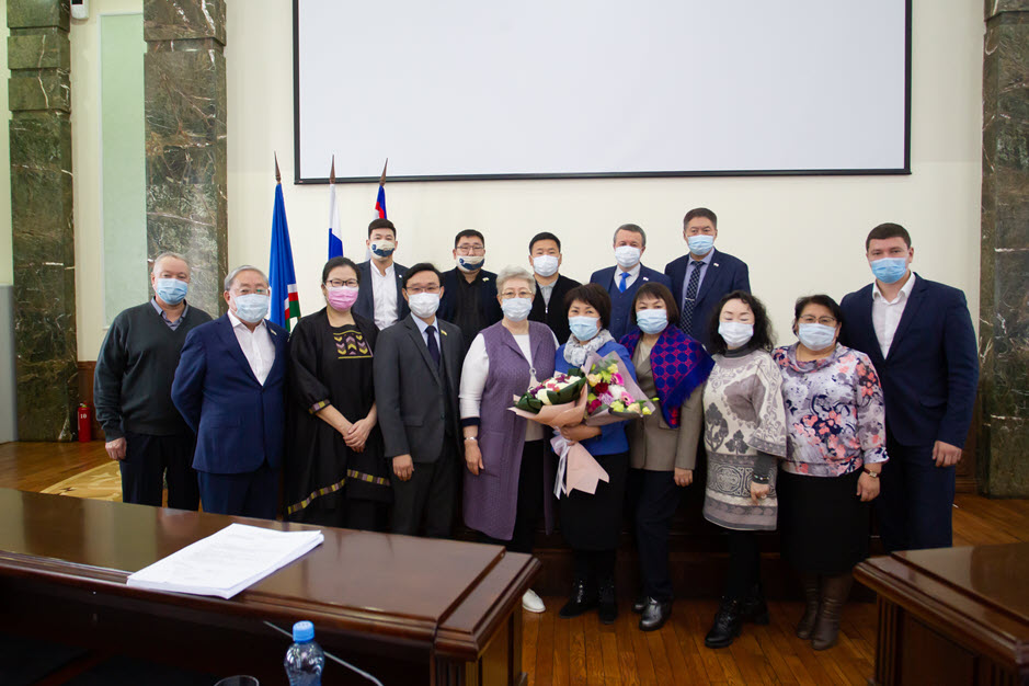 Оптимистичный бюджет и сложение полномочий депутата Гордумы