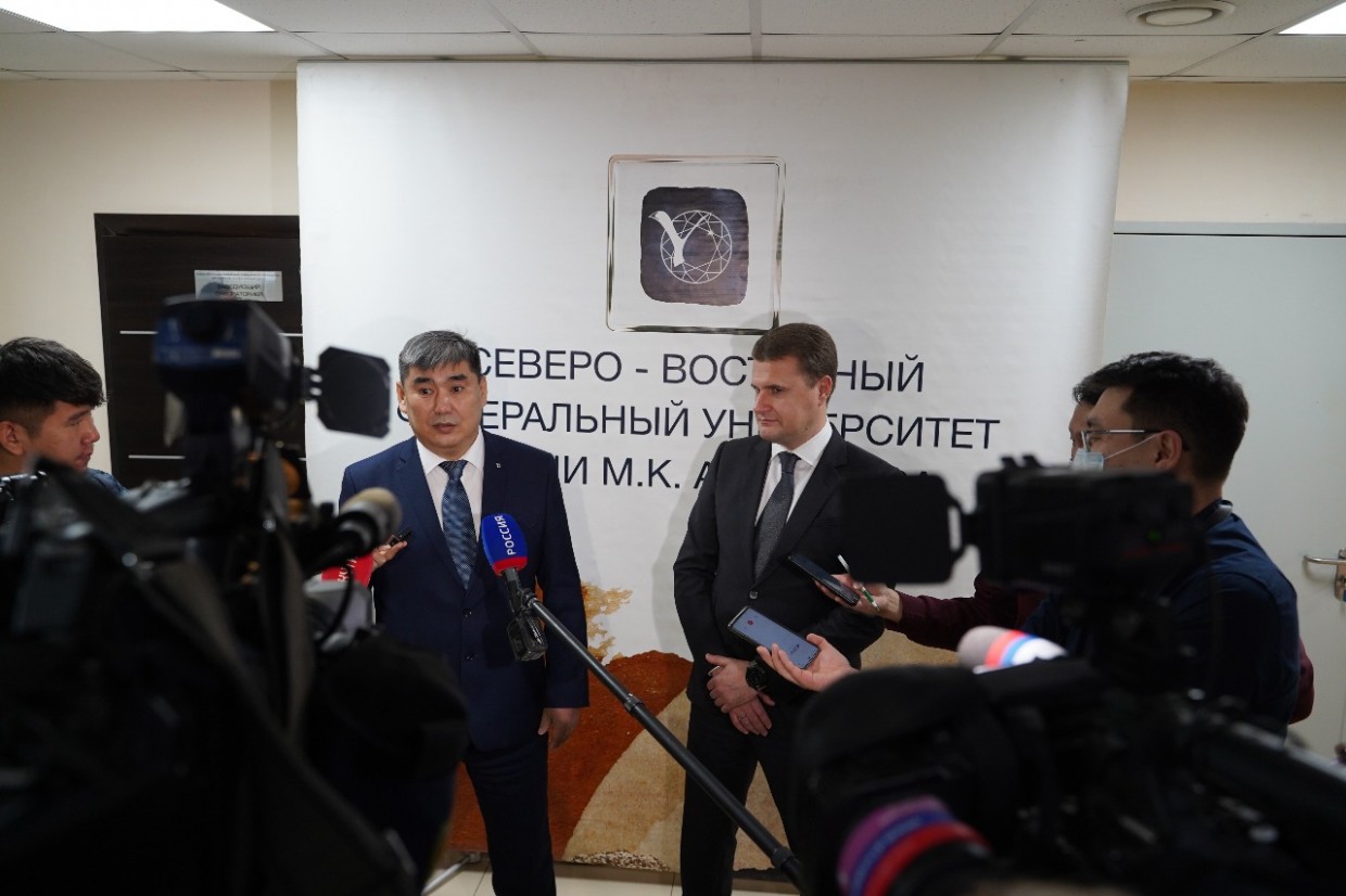 Алексей Чекунков предложил тиражировать на всю страну якутские разработки на основе графена