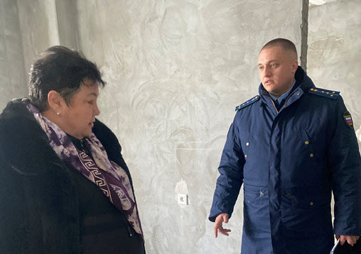 Прокуратурой республики проведен осмотр объекта долевого строительства по ул. Каландрашвили, д. 38 г. Якутска