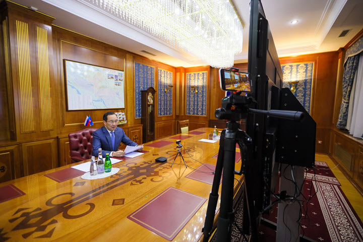 Айсен Николаев: «Для эффективной борьбы с ковидом важно выработать коллективный иммунитет»