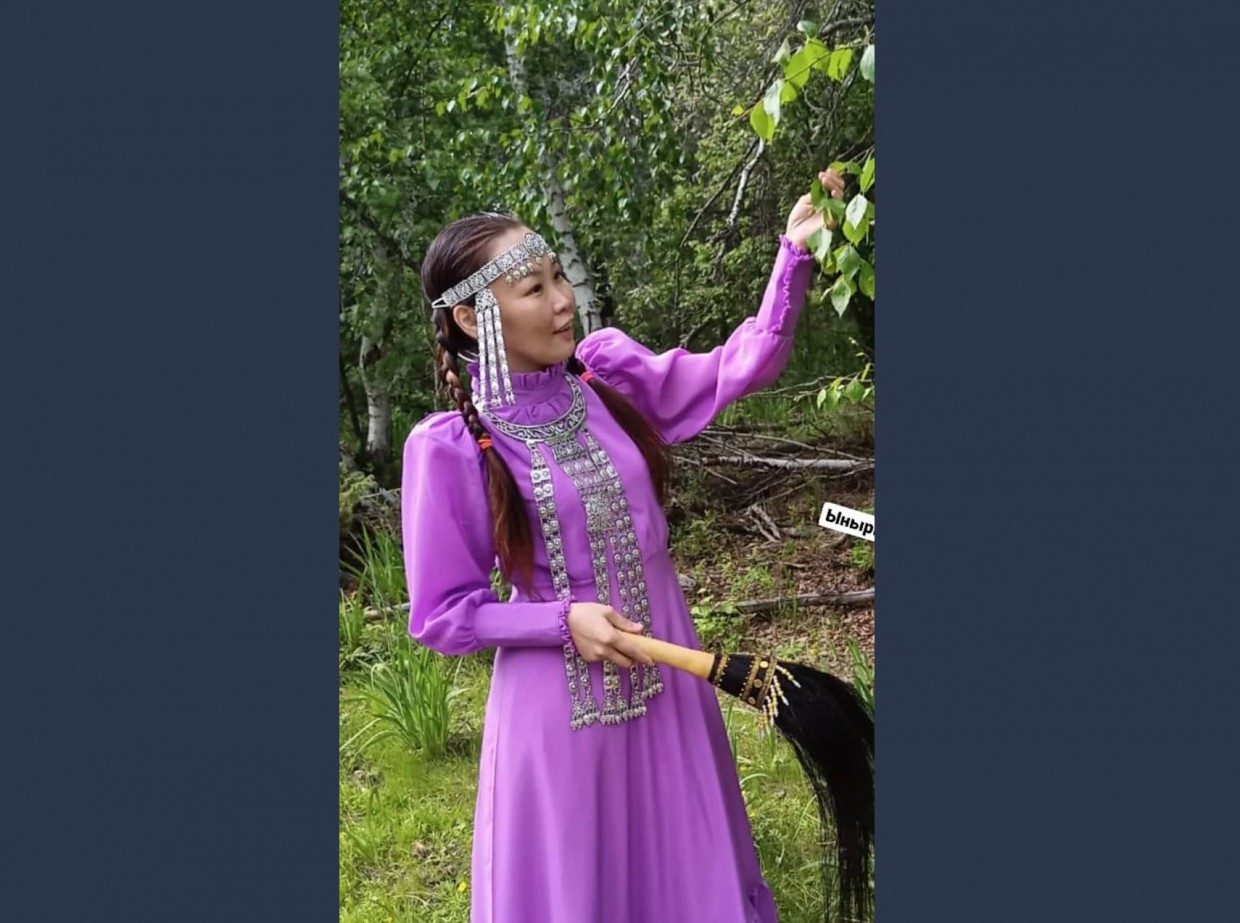 Девушка, рассказавшая о кумовстве в якутском селе: "Из-за травли мне пришлось уехать"