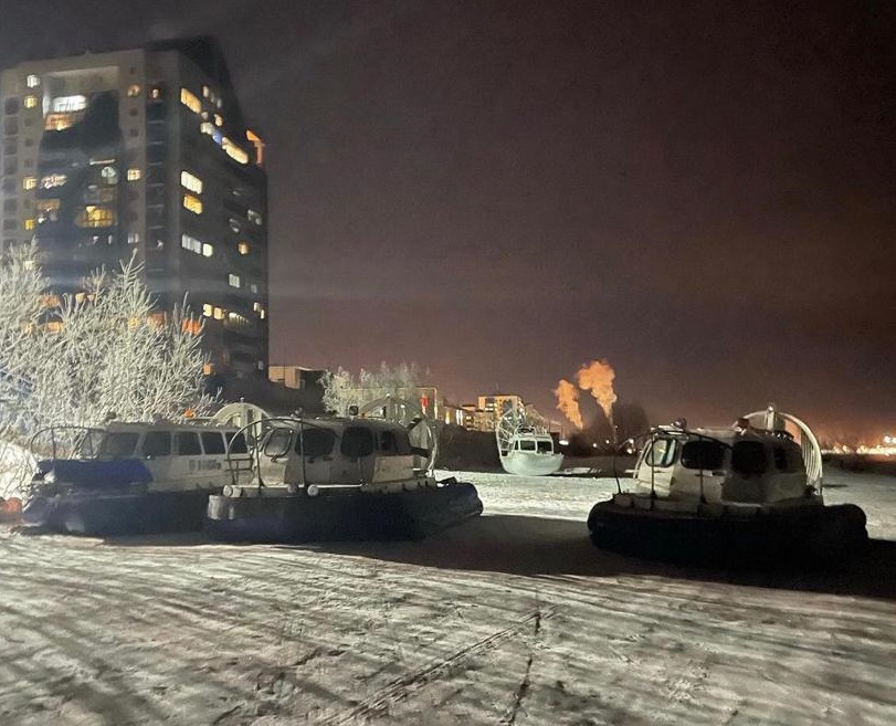 Трансфер пассажиров поезда через реку Лена выполняется  с 203 микрорайона