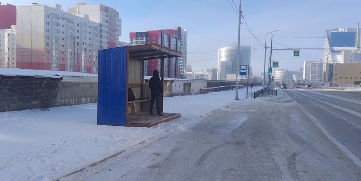 Владимир Федоров установил вторую остановку в 203 мкрн Якутска. Кое-кому это не понравилось