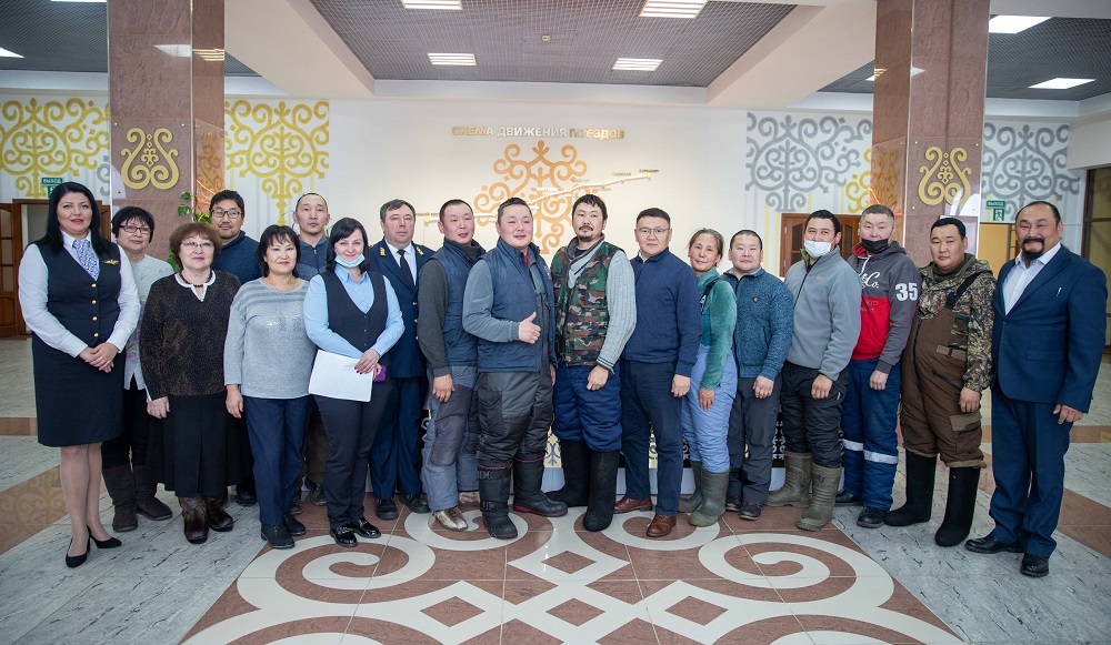 Состоялось открытие конкурса ледовых скульптур на призы Акционерной компании «Железные дороги Якутии»