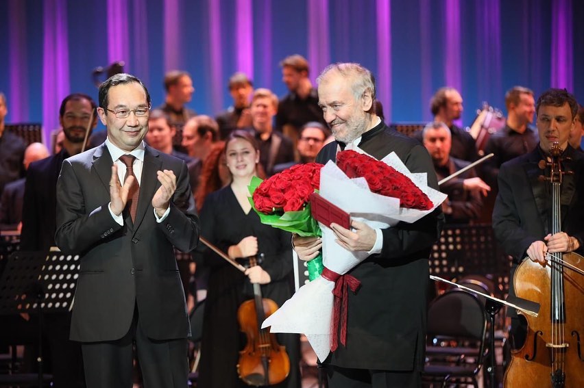 Айсен Николаев на концерте оркестра Валерия Гергиева: "Ваше выступление является символом того, что все плохое заканчивается"