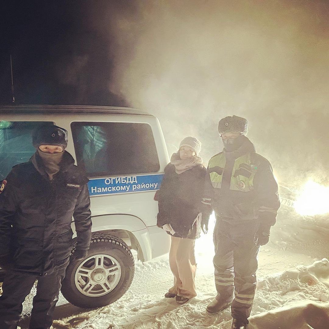 В Якутии полицейские помогли застрявшим рыбакам и их родным