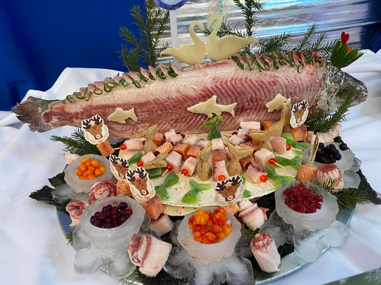 Фотофакт: Фантазии якутских поваров на Фестивале строганины