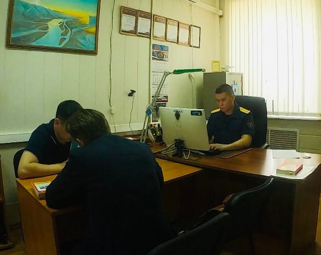 В Якутске бывший  сотрудник полиции осужден за вымогательство и получение взятки у предпринимателя