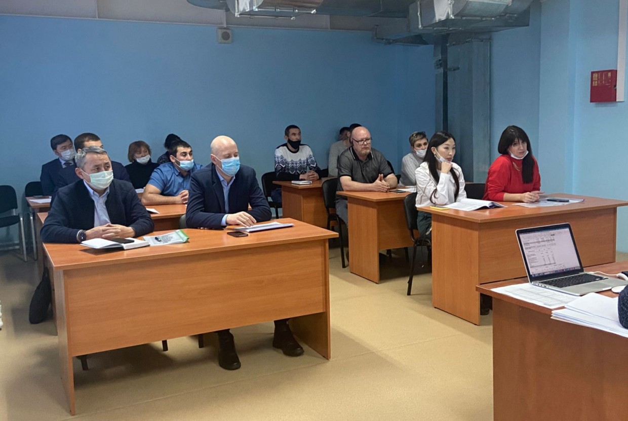 АК «Железные дороги Якутии»:  Согласованная работа с грузополучателями позволила избежать скопления грузов на станциях выгрузки