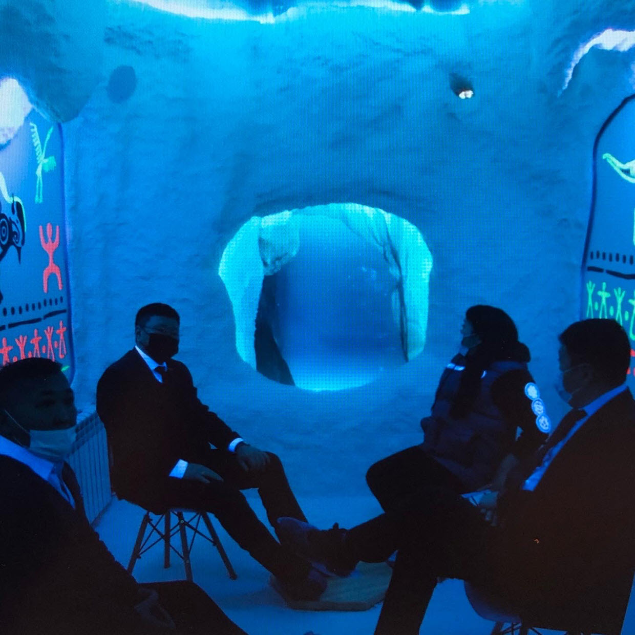 В Сунтарском улусе в центре «Сир уустара» открыли соляную комнату