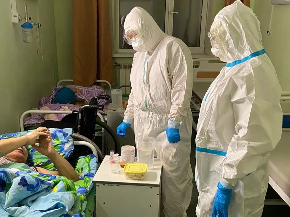 "99 % пациентов  в инфекционных отделениях не прошли вакцинацию от COVID-19", - замминистра здравоохранения Якутии