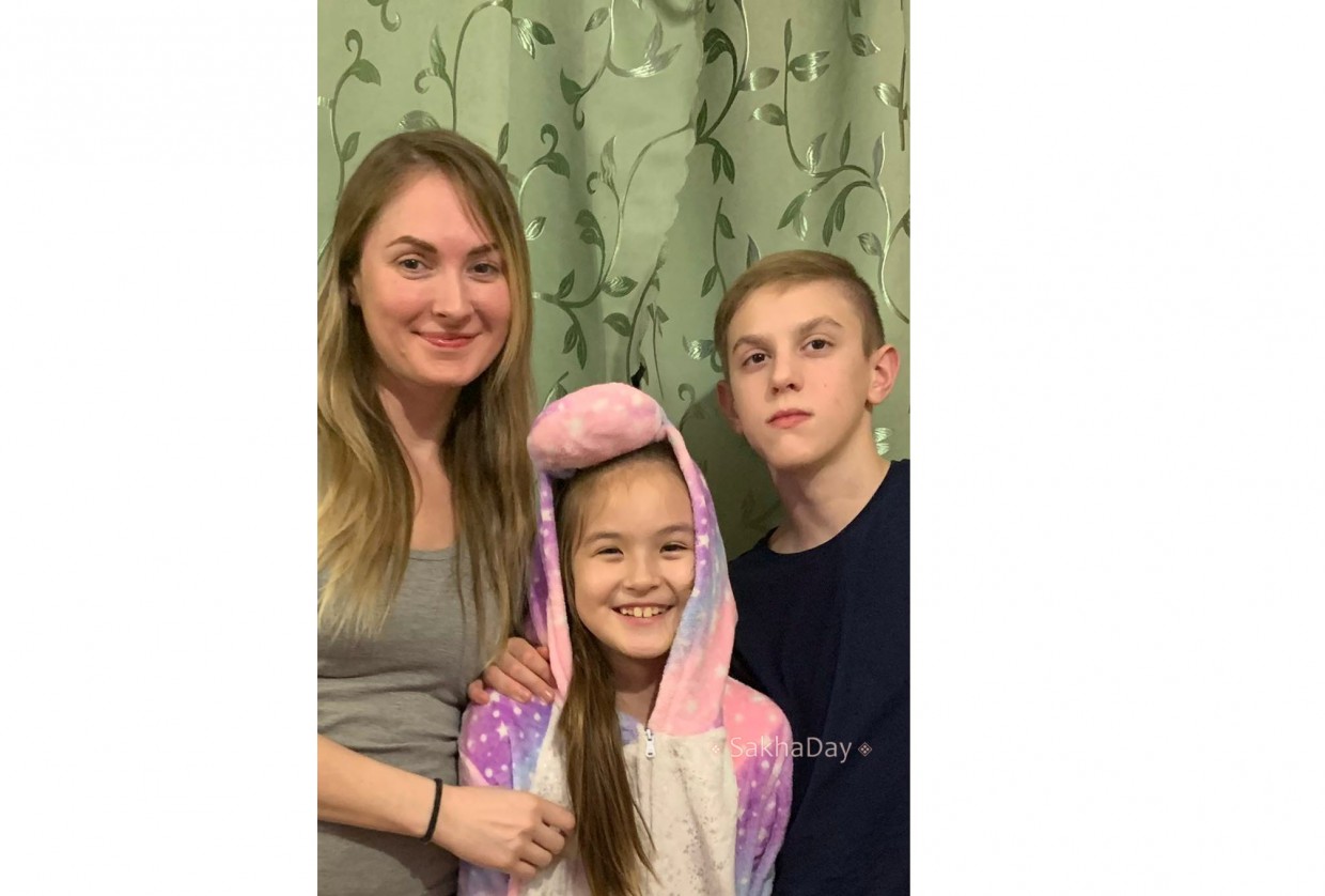 Женщина, которую обвиняли в похищении ребенка в Якутске, вернулась с дочкой домой