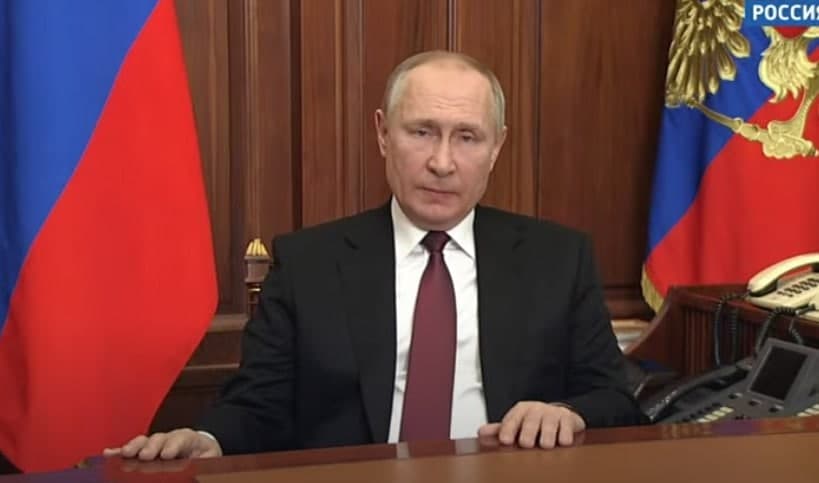Путин объявил, что принял решение о специальной военной операции в Донбассе