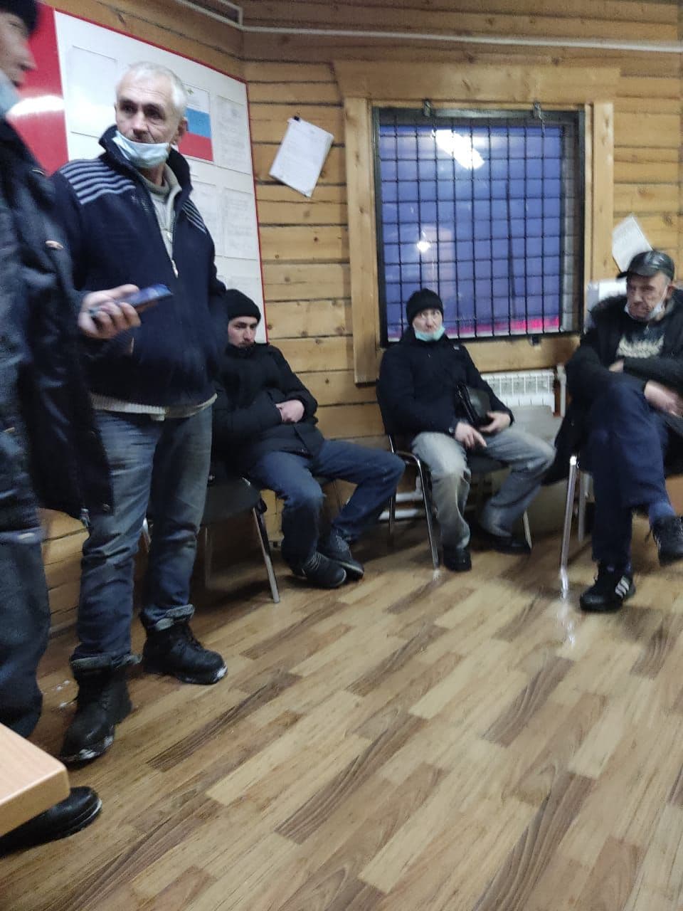 "Проезжающие спрашивали только о дороге на ледовую переправу". В Якутии полиция проверила информацию о попытке увезти мальчика