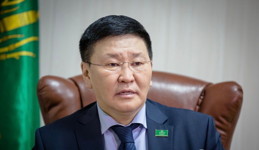 Глава Сунтарского улуса Анатолий Григорьев: Мы с вами должны показать свой стойкий дух и сплотиться вокруг нашего лидера