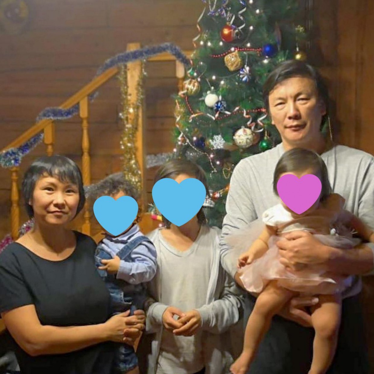 "Юля успела вынести дочку". При пожаре в пригороде Якутска погибли женщина и ребенок