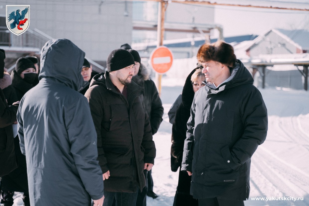 Строительная готовность крупнейшей школы Якутска достигла 80 процентов